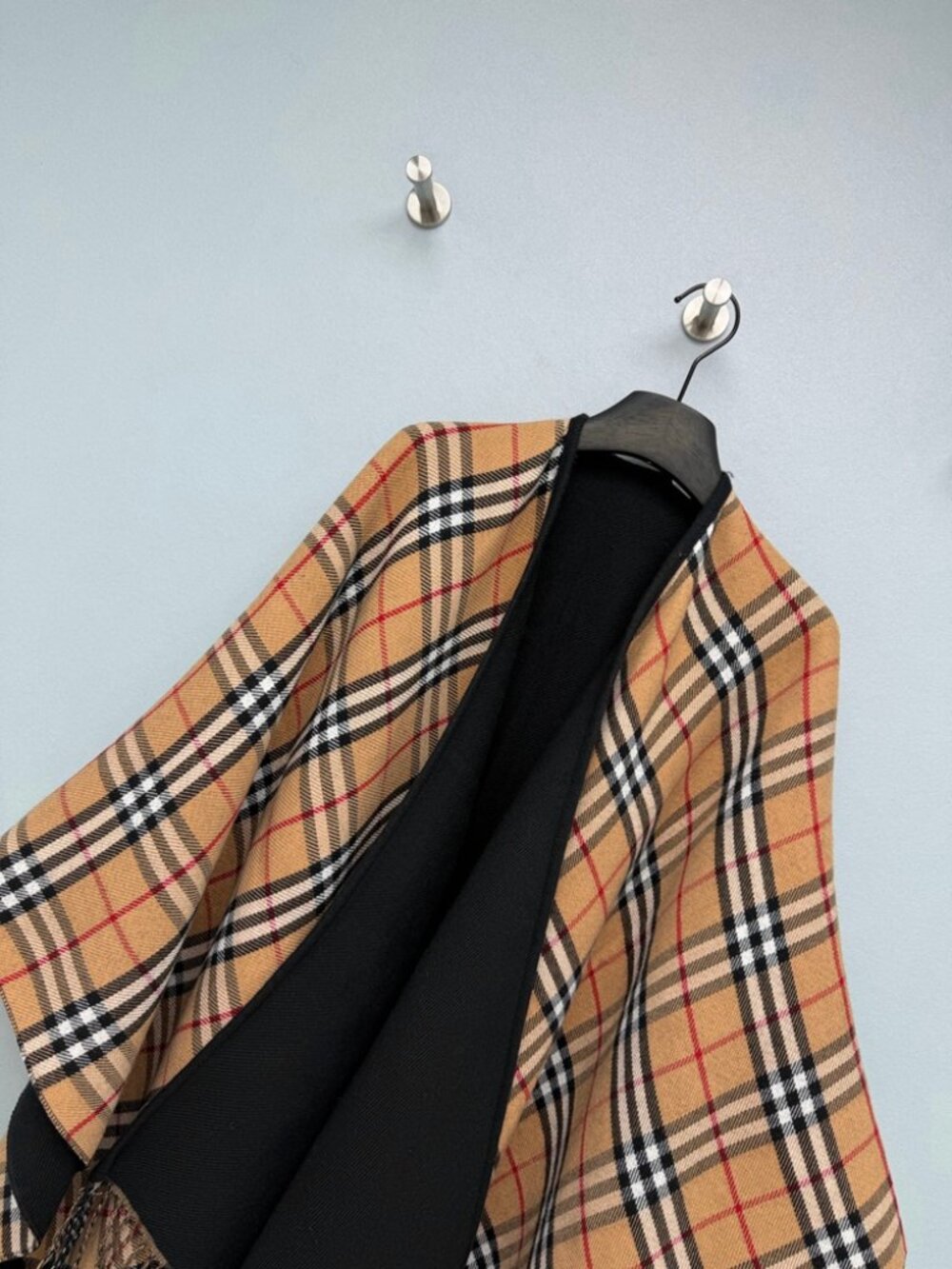 Burberry Check Fringe Reversible Poncho Cape - Picture 5 of 8